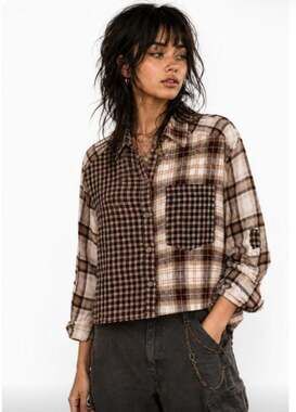 American Eagle Cropped Colorblock Plaid Flannel Shirt Size L Boho Cozy cabin New